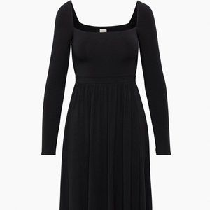 Wilfred Market Longsleeve Dress in Black